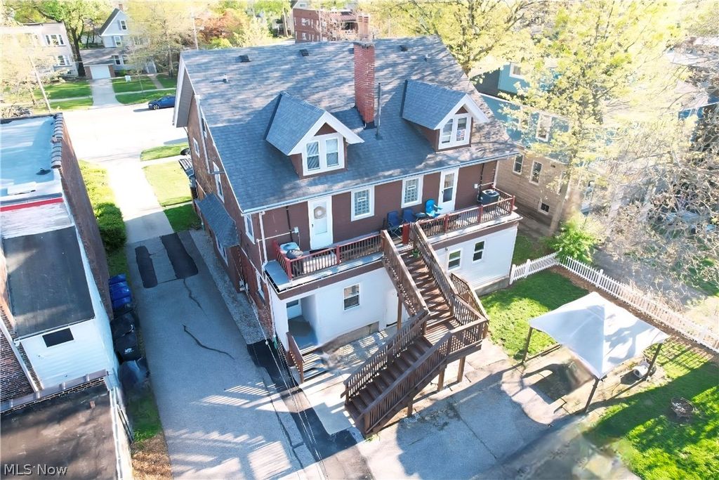Photo of 14916 Clifton Boulevard, Lakewood, OH 44107 (MLS # 5202353)