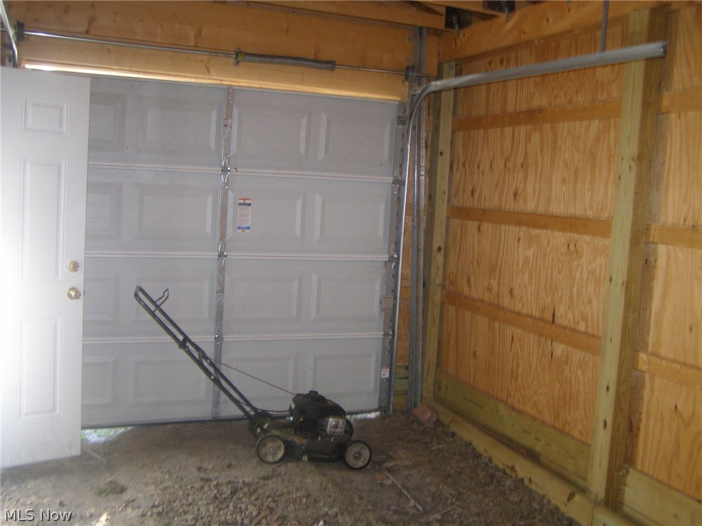 S R & Laura House Surv - Residential