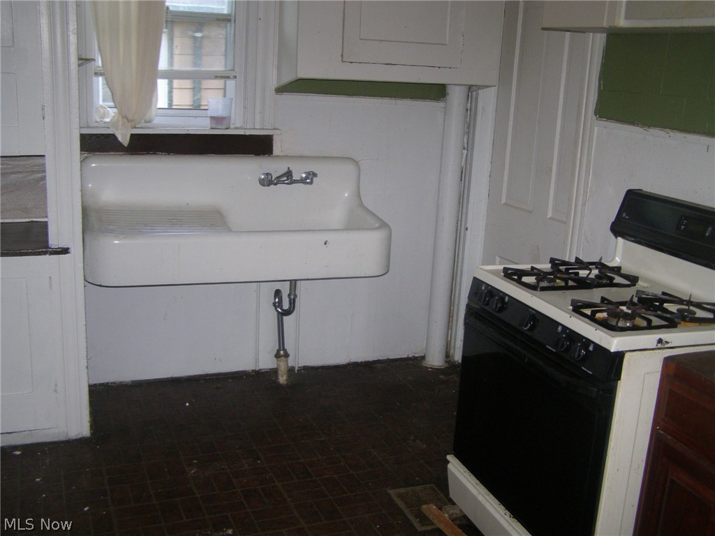 S R & Laura House Surv - Residential