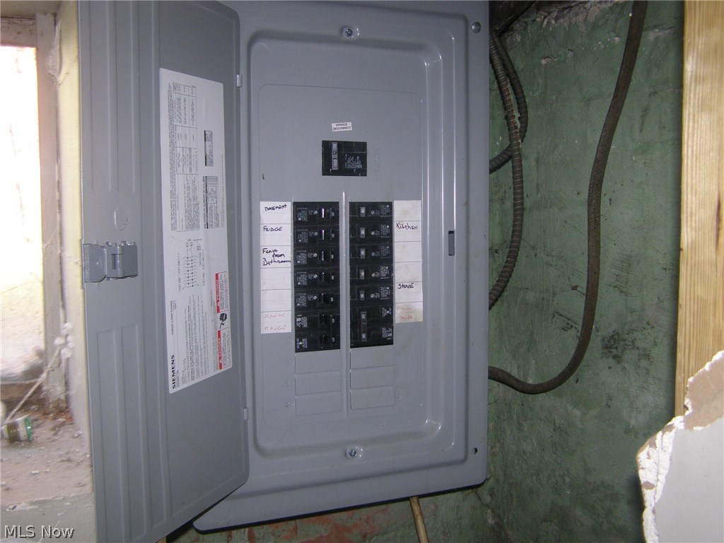 S R & Laura House Surv - Residential