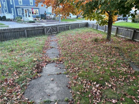 Tiny photo for 692 Franklin Avenue, Salem, OH 44460 (MLS # 5250925)