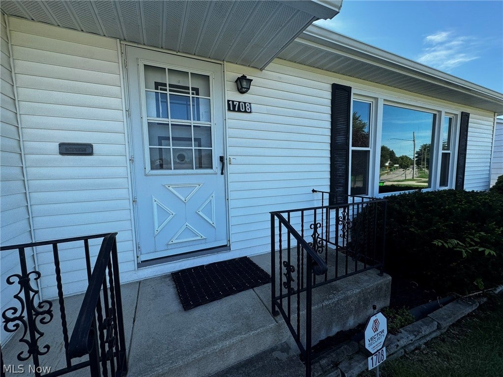 1708 Roselawn Road