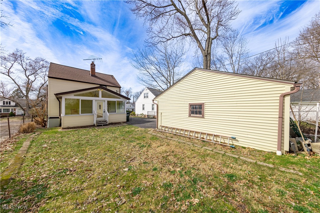 South Euclid, Ohio 44121, United States, 2 Bedrooms Bedrooms, ,2 BathroomsBathrooms,Residential,Pending,94761