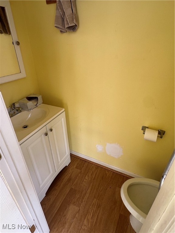 South Euclid, Ohio 44121, United States, 2 Bedrooms Bedrooms, ,2 BathroomsBathrooms,Residential,Pending,94761