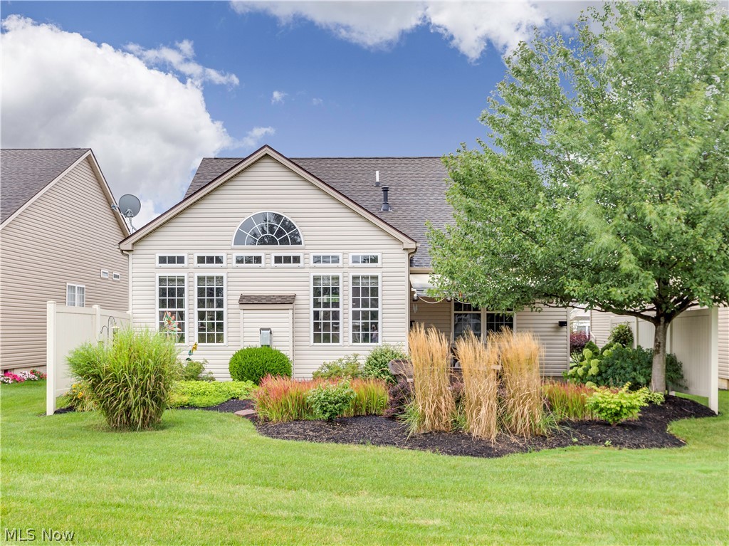 Wheaton Place at Creekstone Condo - Residential
