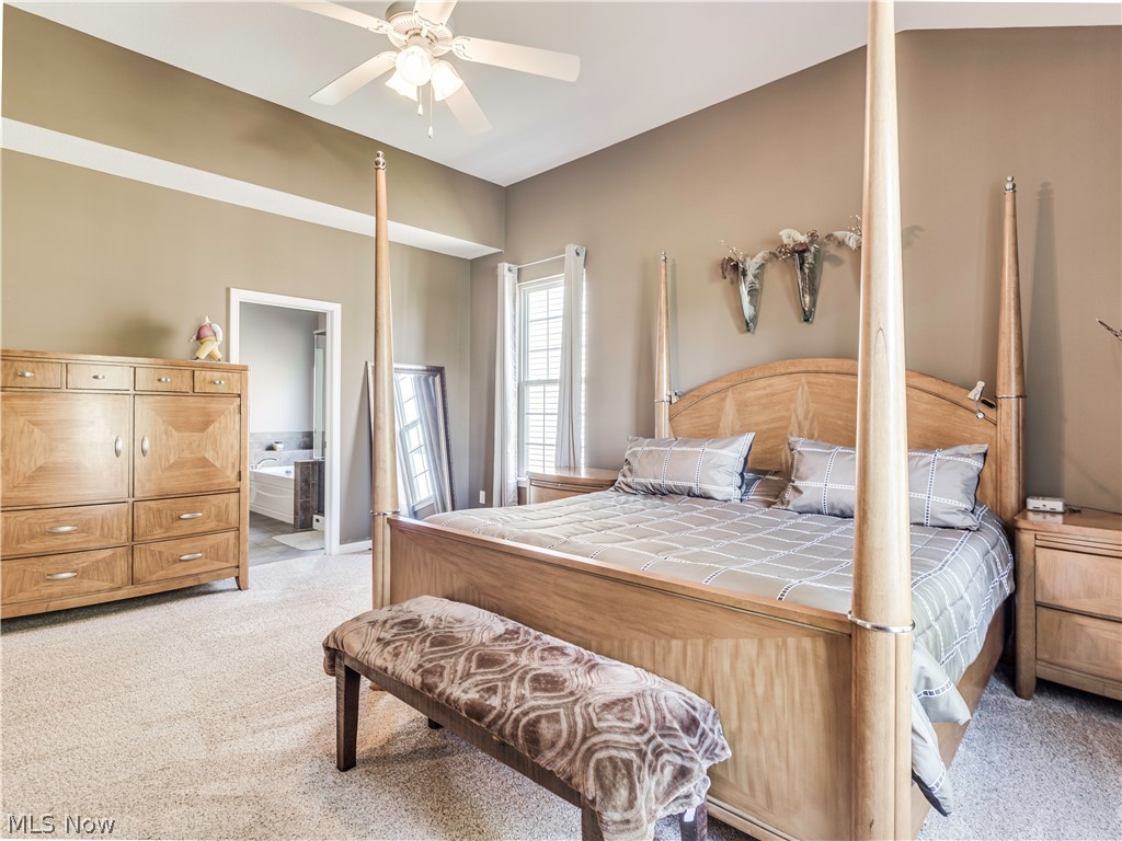 Wheaton Place at Creekstone Condo - Residential