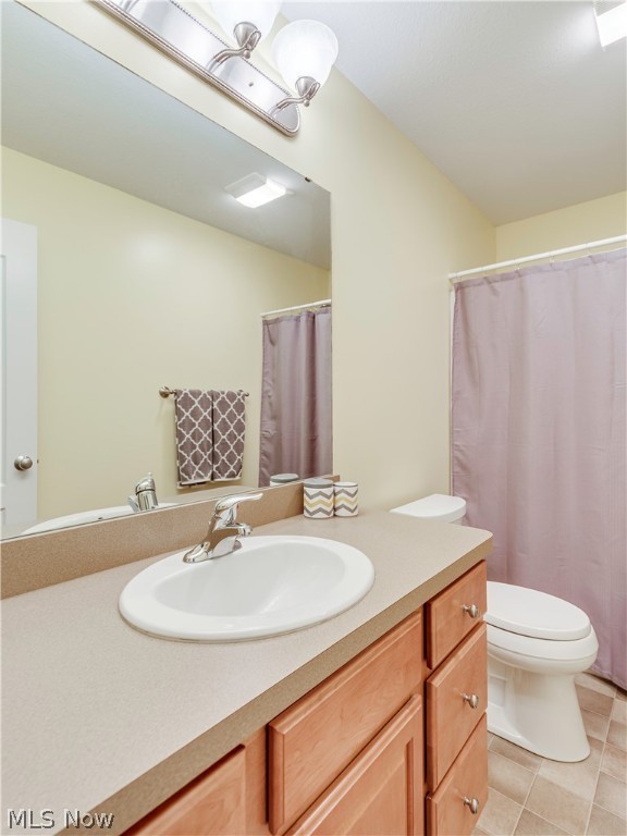 Wheaton Place at Creekstone Condo - Residential