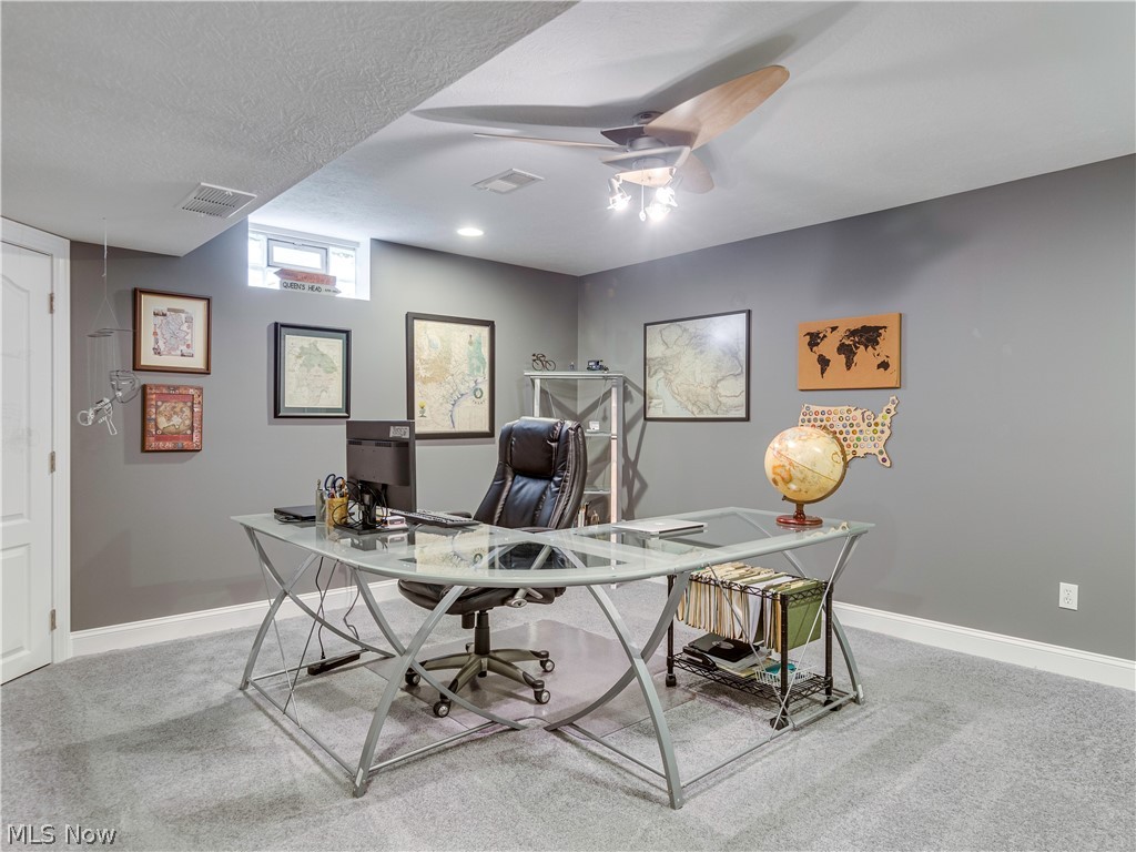 Wheaton Place at Creekstone Condo - Residential