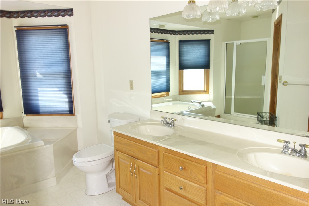 Connecticut Court Estate #2 - Residential