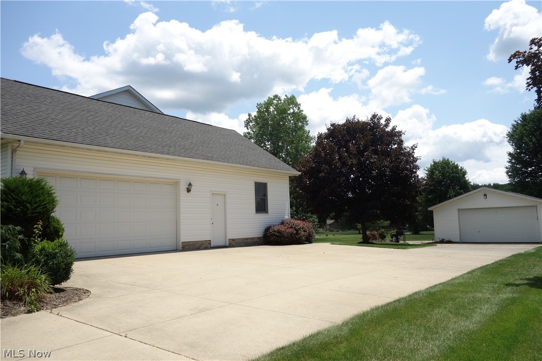 Connecticut Court Estate #2 - Residential