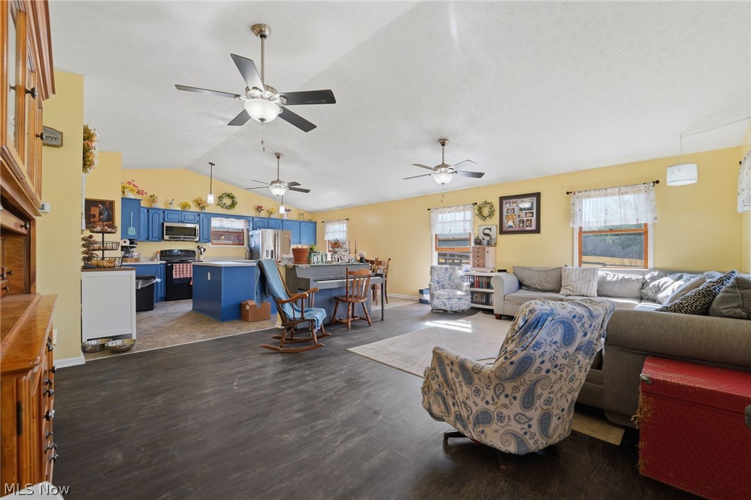 Connecticut Western Reserve - Residential