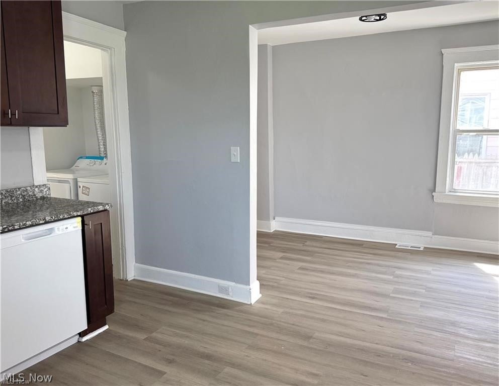 3143 W 104th Street