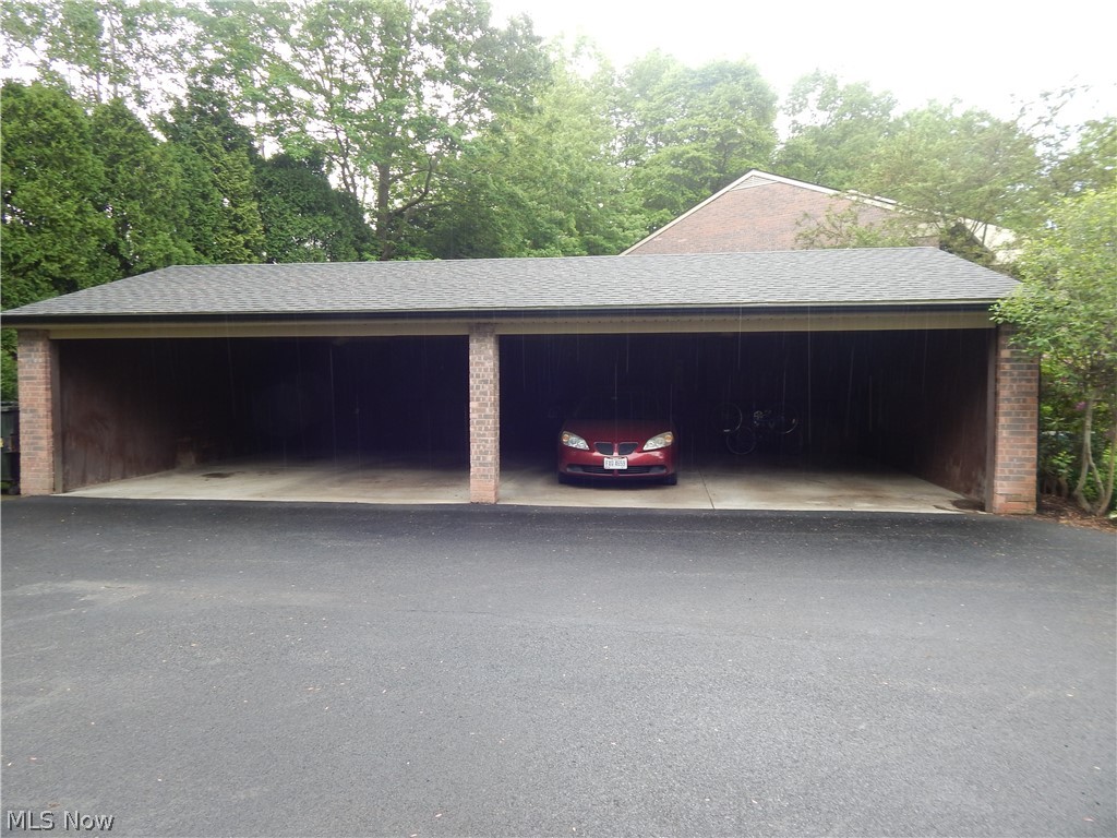 Gates Mills Condo - Residential