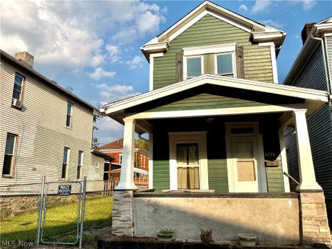 Homes For Sale - 4254 Harrison Street<br/> Bellaire, OH 43906