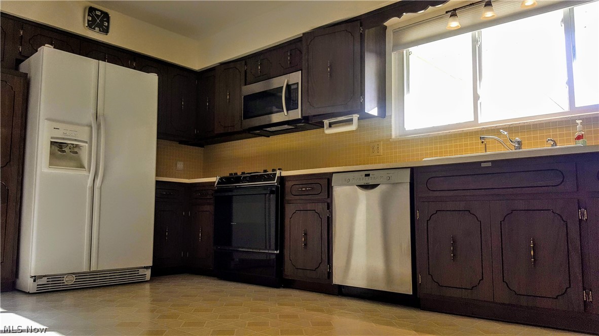 Dogwood Estates 06 - Residential