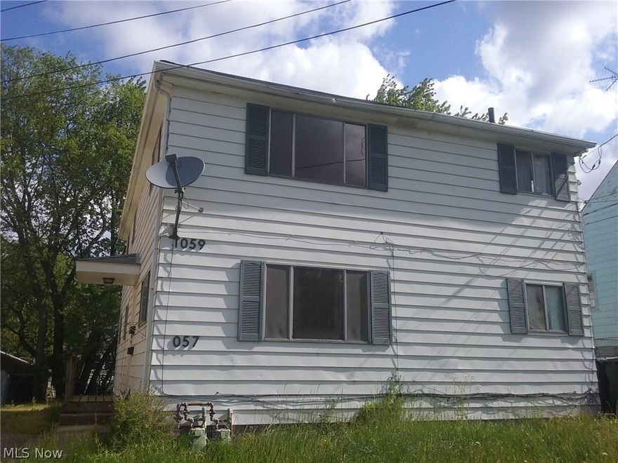 Great spacious three bedroom duplex on second level. Large living room with picture window, cute dining room area with ceiling fan, decent bedroom sizes with large closets. Update bathrooms. Kitchen equipped with newer appliances including washer and dryer! Duplex located on dead end road behind Kenmore Middle School! Great location. Close to express way, tucked away from traffic, close to shopping, parks, and restaurants. $35 application fee per adult. Must pass eviction, credit and criminal history search.