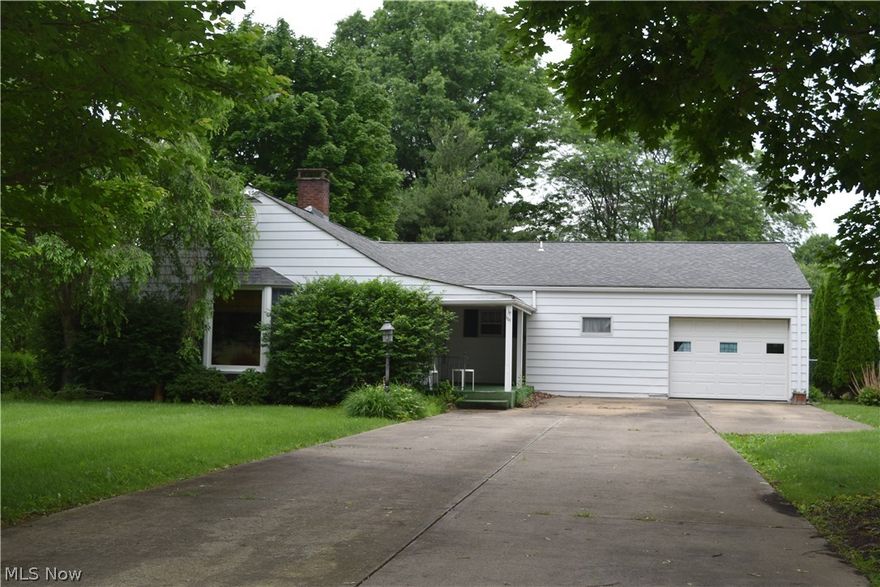 A lovely home on the desirable Park Drive. One of the flattest and nicest fenced lots in St. Clairsville. This home has 2 bedrooms and 1 full bath. Check out the beautifully remodeled kitchen and the lovely newer stainless steel appliances. You will find a very large first floor laundry conveniently located. There is a great covered porch for your relaxation on the nearly half acre in town lot. Nice partial fenced back yard with storage shed. 1 car attached garage.