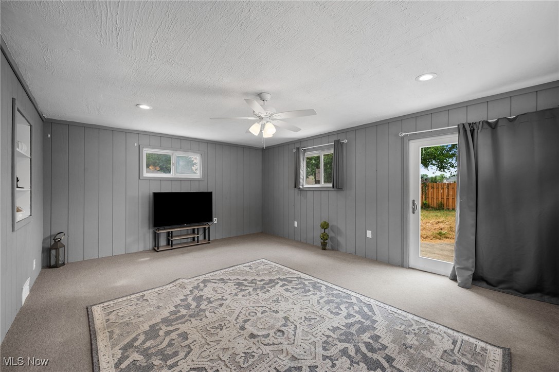 Willobee On The Lake 3 - Residential