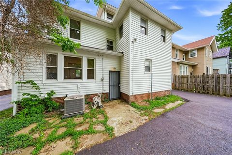 Tiny photo for 3244 Redwood Road, Cleveland Heights, OH 44118 (MLS # 5211281)