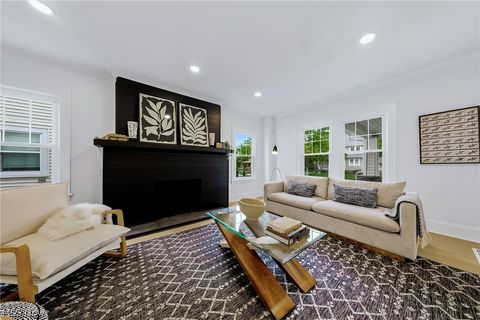 Tiny photo for 3244 Redwood Road, Cleveland Heights, OH 44118 (MLS # 5211281)