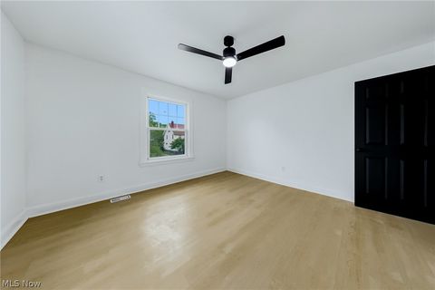 Tiny photo for 3244 Redwood Road, Cleveland Heights, OH 44118 (MLS # 5211281)