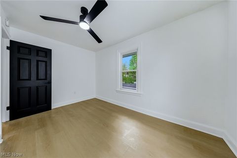 Tiny photo for 3244 Redwood Road, Cleveland Heights, OH 44118 (MLS # 5211281)