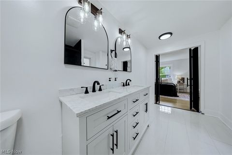 Tiny photo for 3244 Redwood Road, Cleveland Heights, OH 44118 (MLS # 5211281)