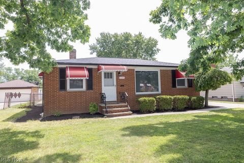 Homes For Sale - 11391 Ronald Drive<br/> Cuyahoga County, Parma, OH 44130