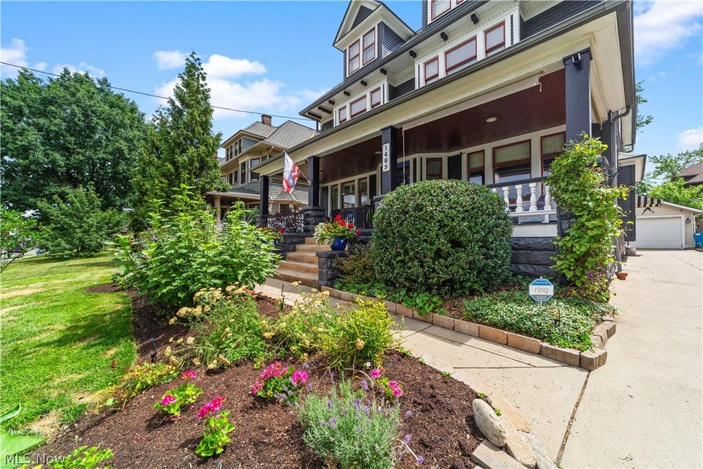 Photo of 1483 E 105th Street, Cleveland, OH 44106 (MLS # 5226152)
