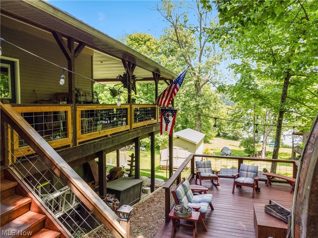 Photo of 33605 Goodrich Drive, Piedmont, OH 43983 (MLS # 5212396)