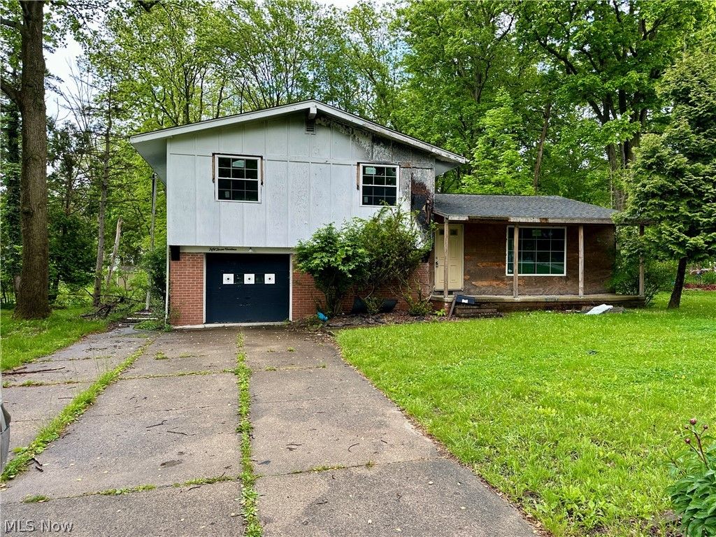 Photo of 5319 Fairtree Road, Bedford Heights, OH 44146 (MLS # 5212721)