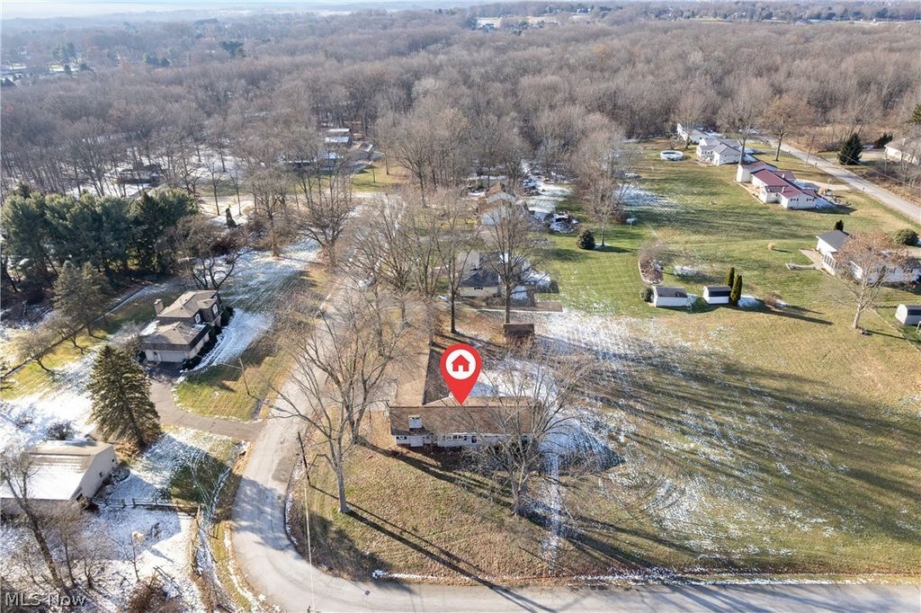 Photo of 6281 Champion Avenue NW, Massillon, OH 44646 (MLS # 5188411)