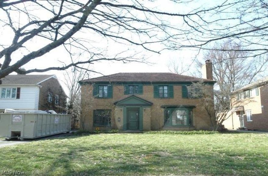 Brick Colonial with 4 bedrooms and 2.5 baths. Additional features to appreciate: +/-2,448 SF, hardwood floors, large kitchen, fireplace, partially finished
basement and about 9,425 SF Lot. Home is in need of repair but a few touches will bring this gem to life. Make an offer today.