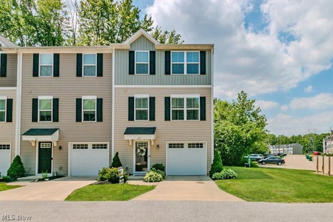 Photo for 813 Redbud Court