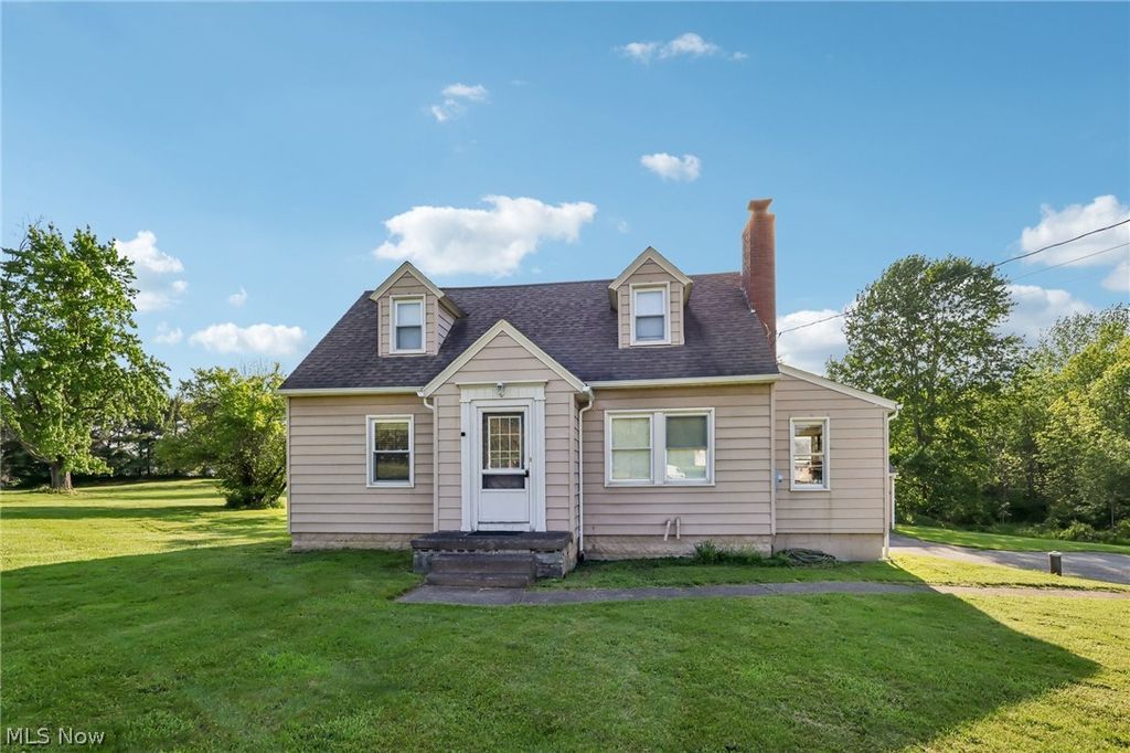 Photo of 9206 Woodworth Road, North Lima, OH 44452 (MLS # 5211880)