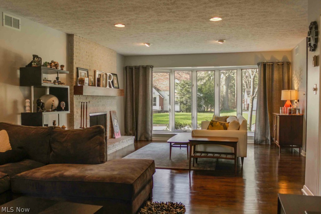 Silver lake Village - Residential