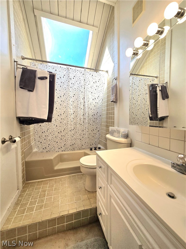 1579 Treetop Trail 27