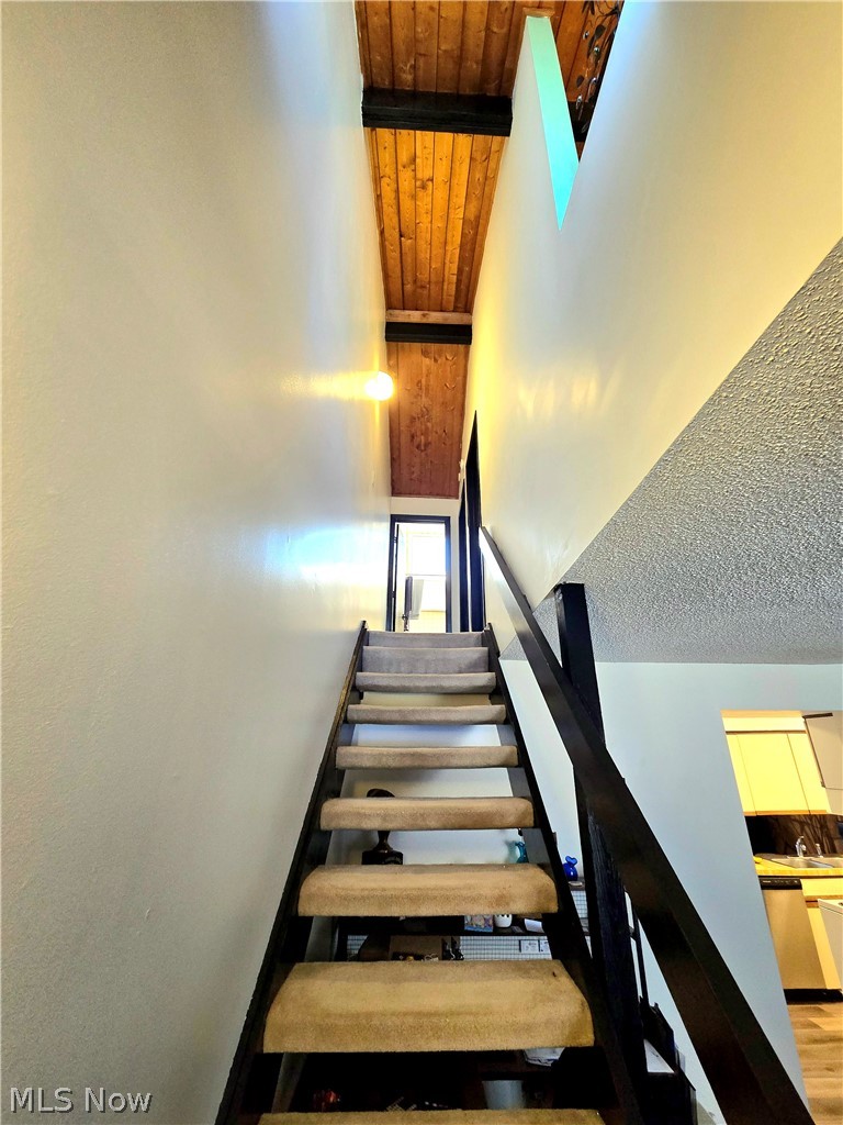 Timber Top Condo - Residential