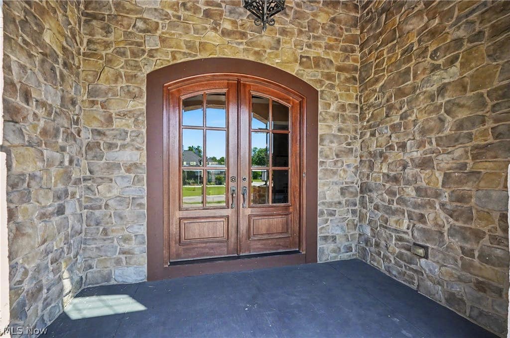 Photo of 215 Brighton Lane, Peninsula, OH 44264 (MLS # 5216787)