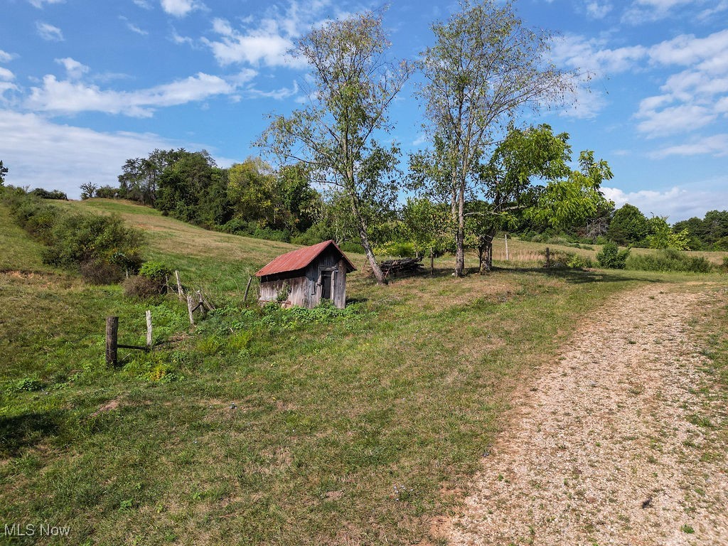 Sun Valley Road, Washington, West Virginia image 42