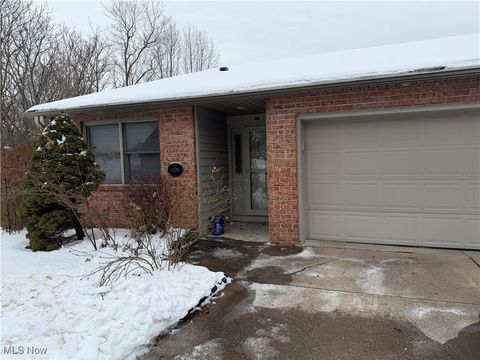 Condo For Sale - 1039 Rector Road<br/> Parkersburg, WV 26105