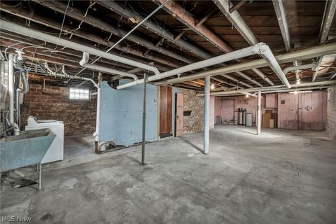 Tiny photo for 3272 Tullamore Road, Cleveland Heights, OH 44118 (MLS # 5190315)