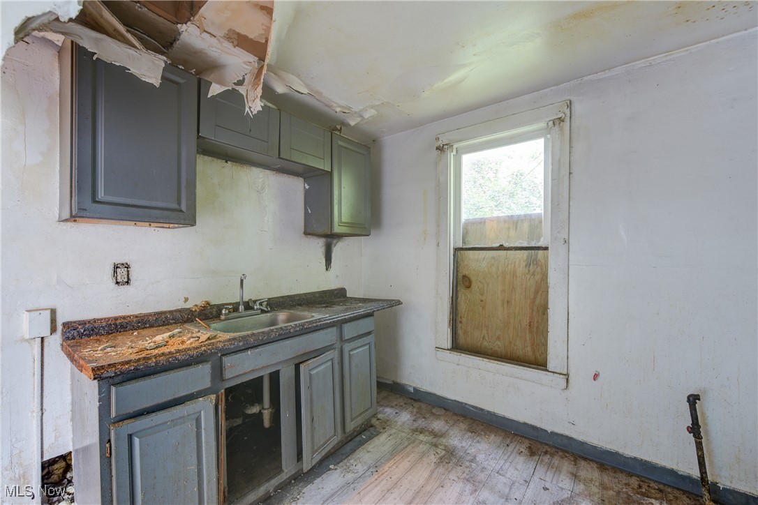 W J Crawford & Jas Parmelees - Residential Income