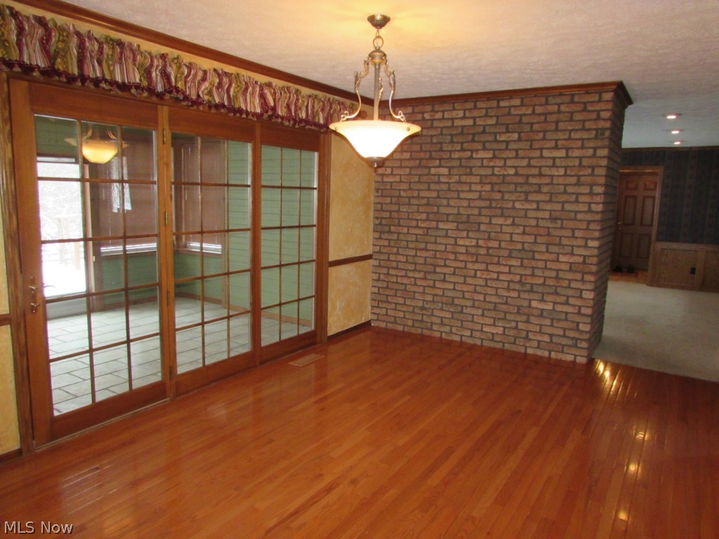 Foxchase Hills - Residential