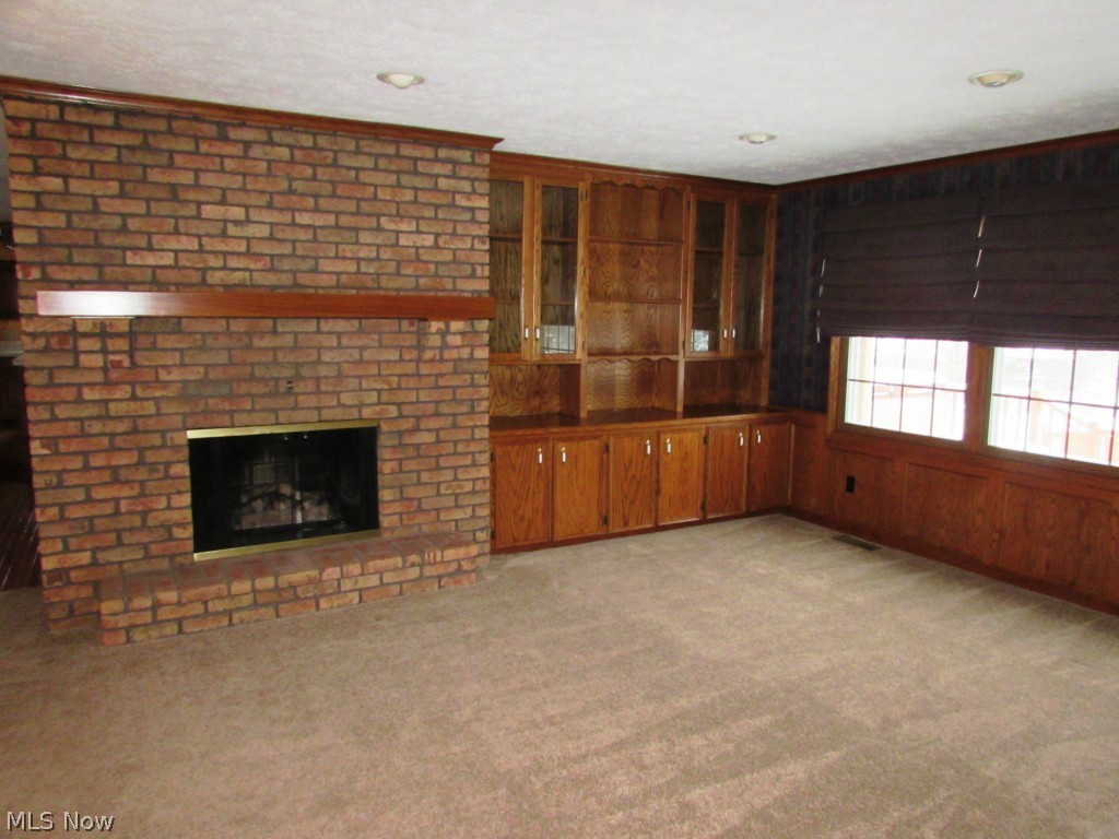 Foxchase Hills - Residential