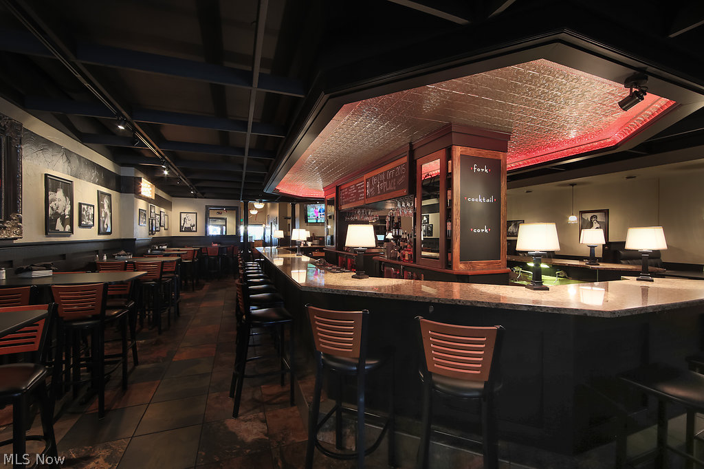 Big Turtle Condo - Residential