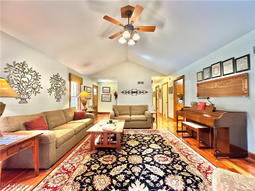 Kenlo Woods - Residential