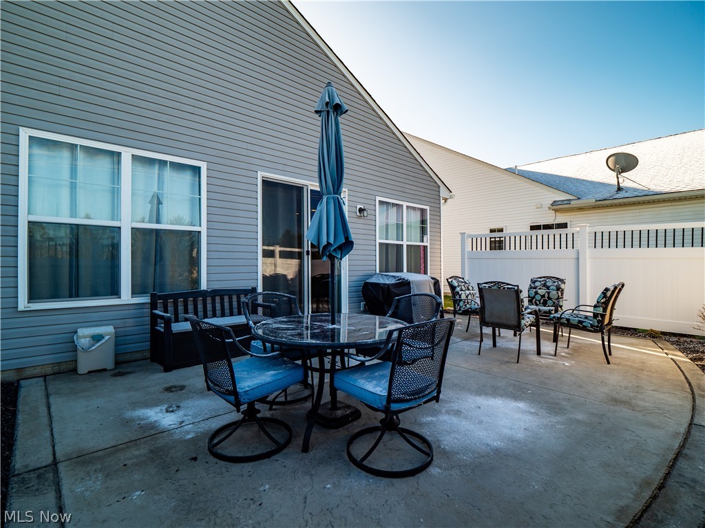 Four Seasons at Chestnut Ridge - Residential