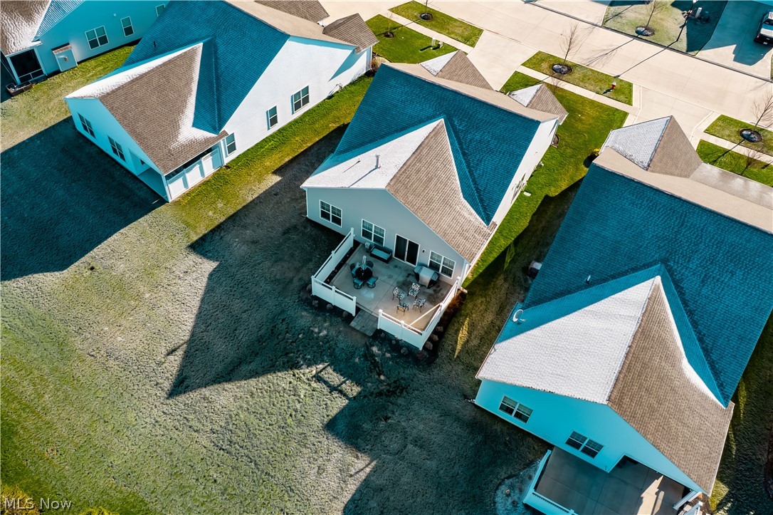 Four Seasons at Chestnut Ridge - Residential