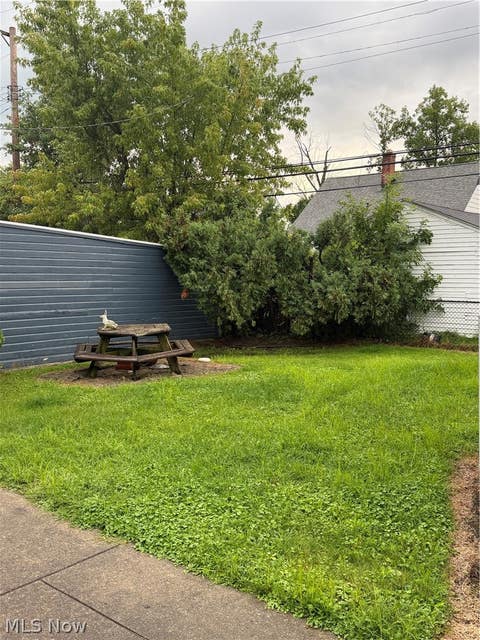 Tiny photo for 5530 Oakwood Avenue, Maple Heights, OH 44137 (MLS # 5238917)